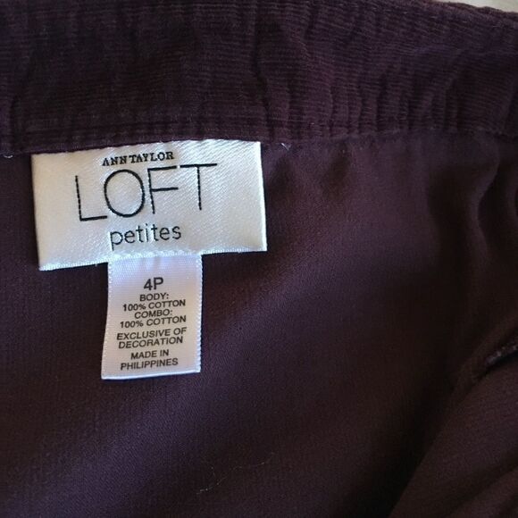 Ann Taylor Loft Skirt Size 4P gently used - Picture 2 of 4